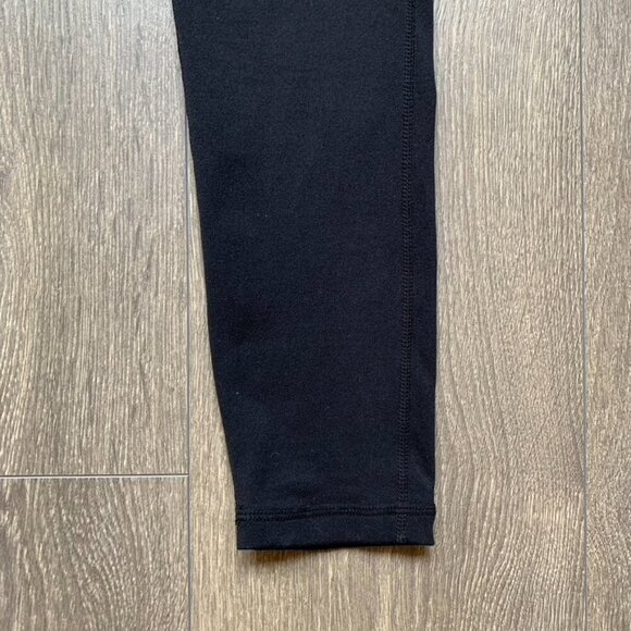 Aritzia TNA Atmosphere 7/8 Leggings Spandex mid rise Skinny leg ankle Black XS - Picture 9 of 16